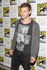 Joseph-Morgan-at-Comic-Con-2013-The-Originals-Panel-joseph-morgan-35092578-998-1500.jpg